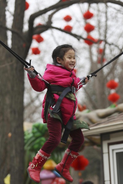 Children's way to celebrate Spring Festival