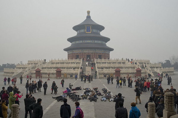 Beijing's 'smog art' movement