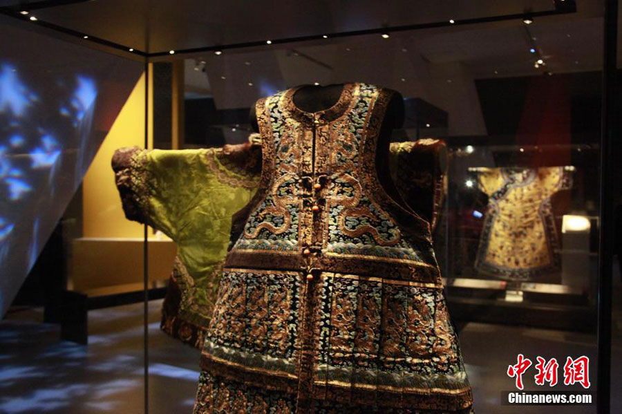 Exhibition brings treasures of Palace Museum of China to Canada