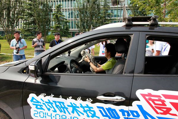 Baidu rolls out self-driving cars