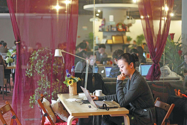 Creative juices starting to flow in Zhongguancun coffeehouse