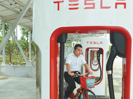 Tesla, Unicom to build charging network