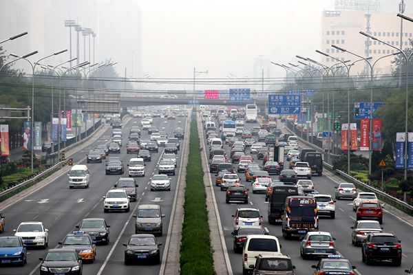 Traffic clogs Beijing on Car Free Day