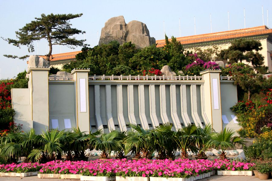 Tian'anmen parterre for National Day changes in decade