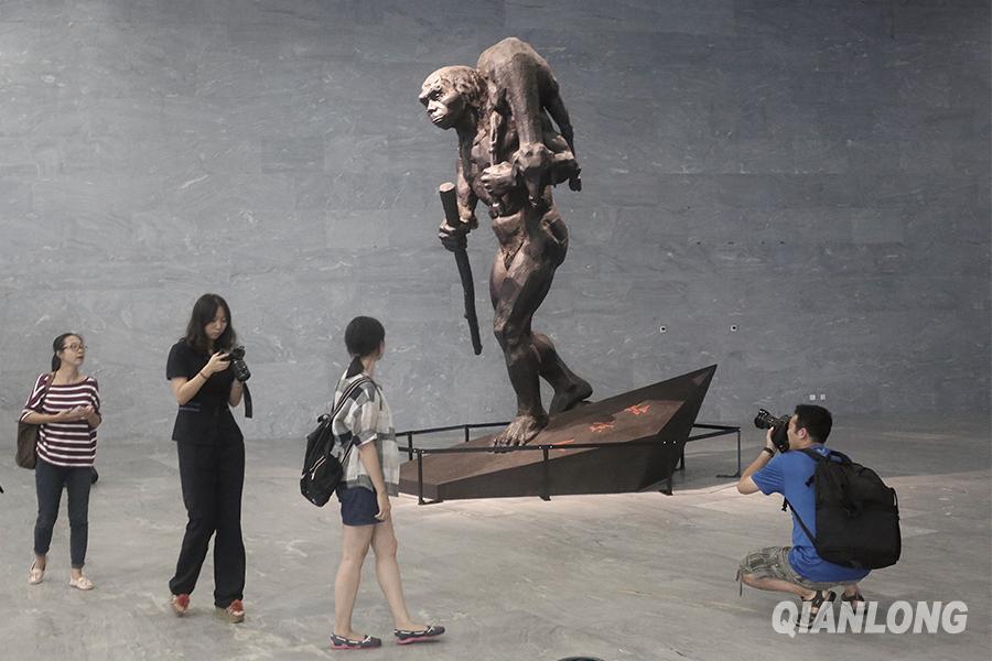 Exploring Peking Man Site at Zhoukoudian