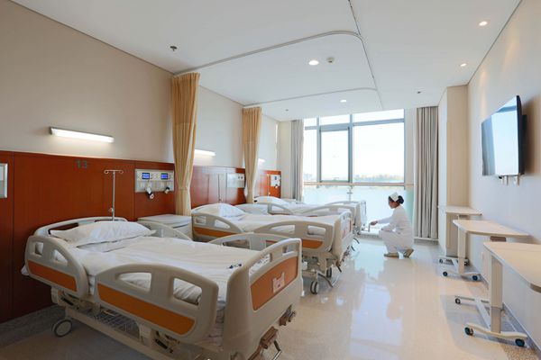 Peking University International Hospital opens
