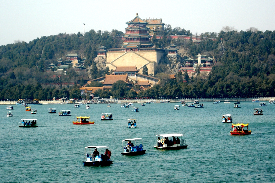 Time to go boating in Beijing