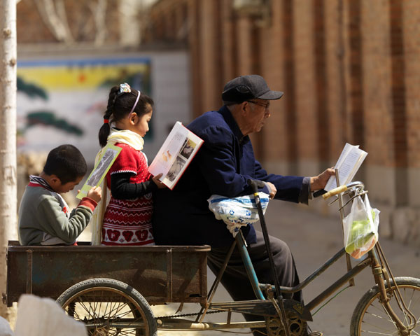 Literary events celebrate World Book Day in Beijing