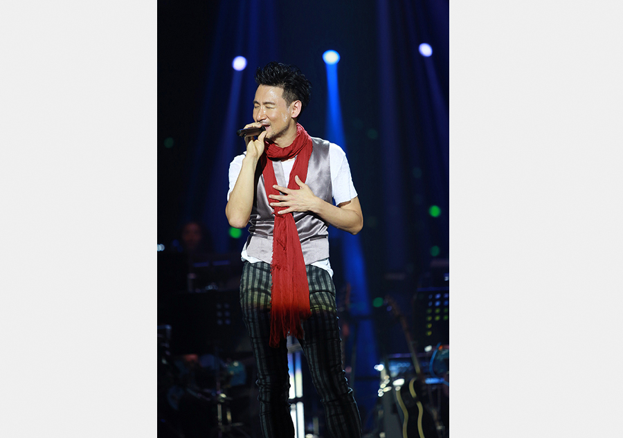 Jacky Cheung dazzles his Beijing fans