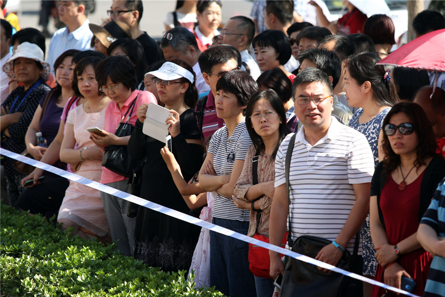 Beijing students embrace ‘Gaokao’