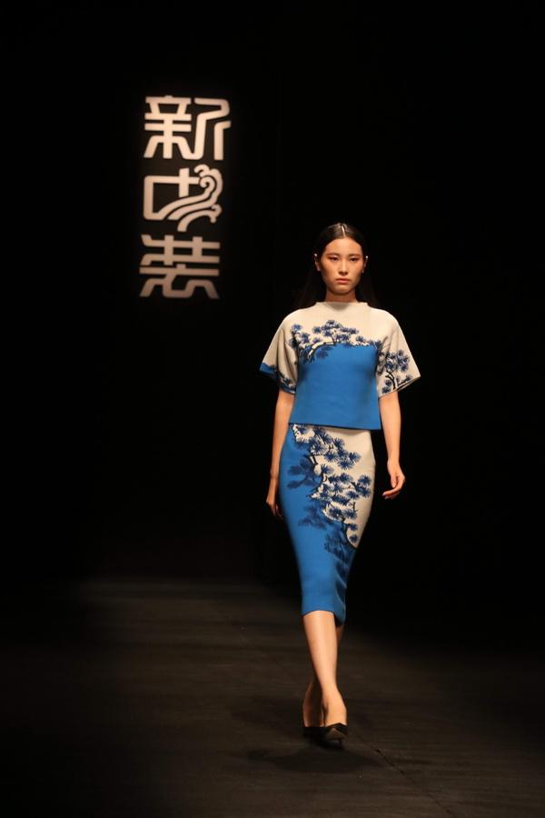 Chinese style clothing gains attention