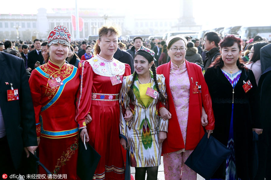 Ethnic minority delegates attend NPC session