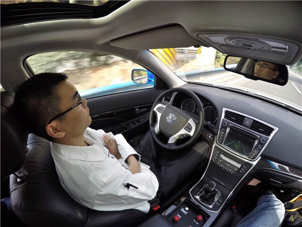 Searching for right lane: Baidu hits 'enter' on driverless cars