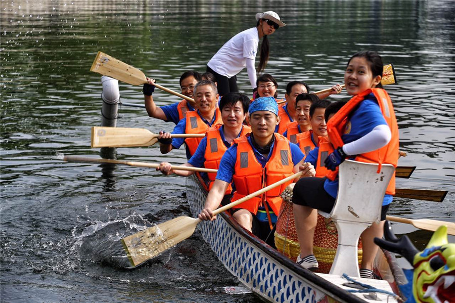 Dragon Boat Festival in Shichahai