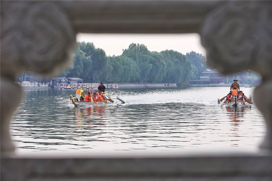 Dragon Boat Festival in Shichahai