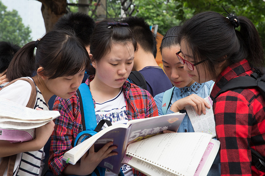 9 million students give the last shot as China's gaokao kicks off