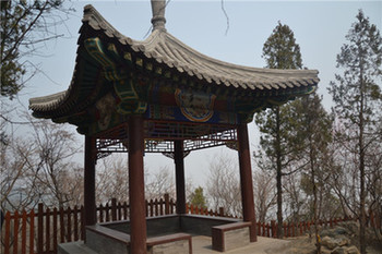 Explore historic sites in Haidian district