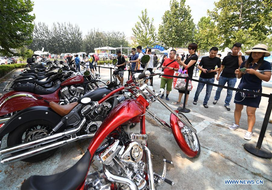 Vintage vehicle fair held in Beijing