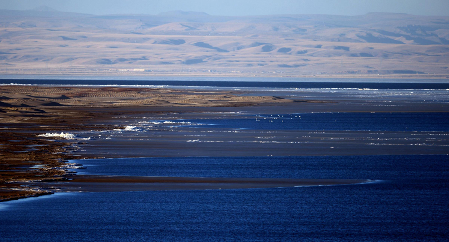 Qinghai Lake continues expanding