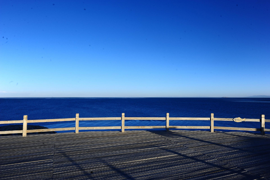 Qinghai Lake continues expanding