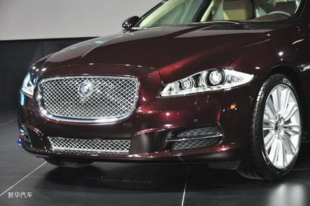 Jaguar XJ