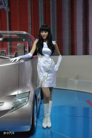 Toyota show girls