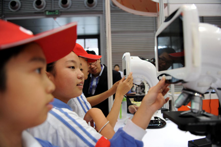 The 13th China Hi-tech Fair is unveiled in Shenzhen