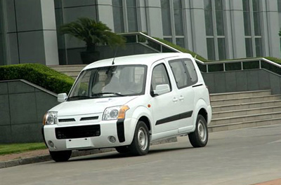 Beiqi Foton debuts its first car