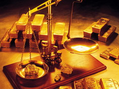 Amid credit crunch, gold may be safe haven