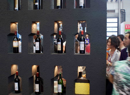 Guangdong wine lovers toast to affluence