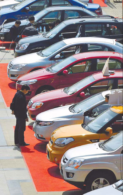 Auto sales blossom in April