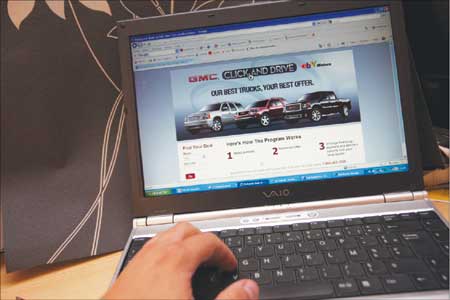 Car sales start on the online road