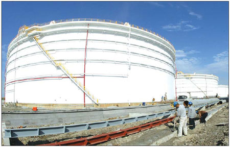 Tianjin oil storage facility in train