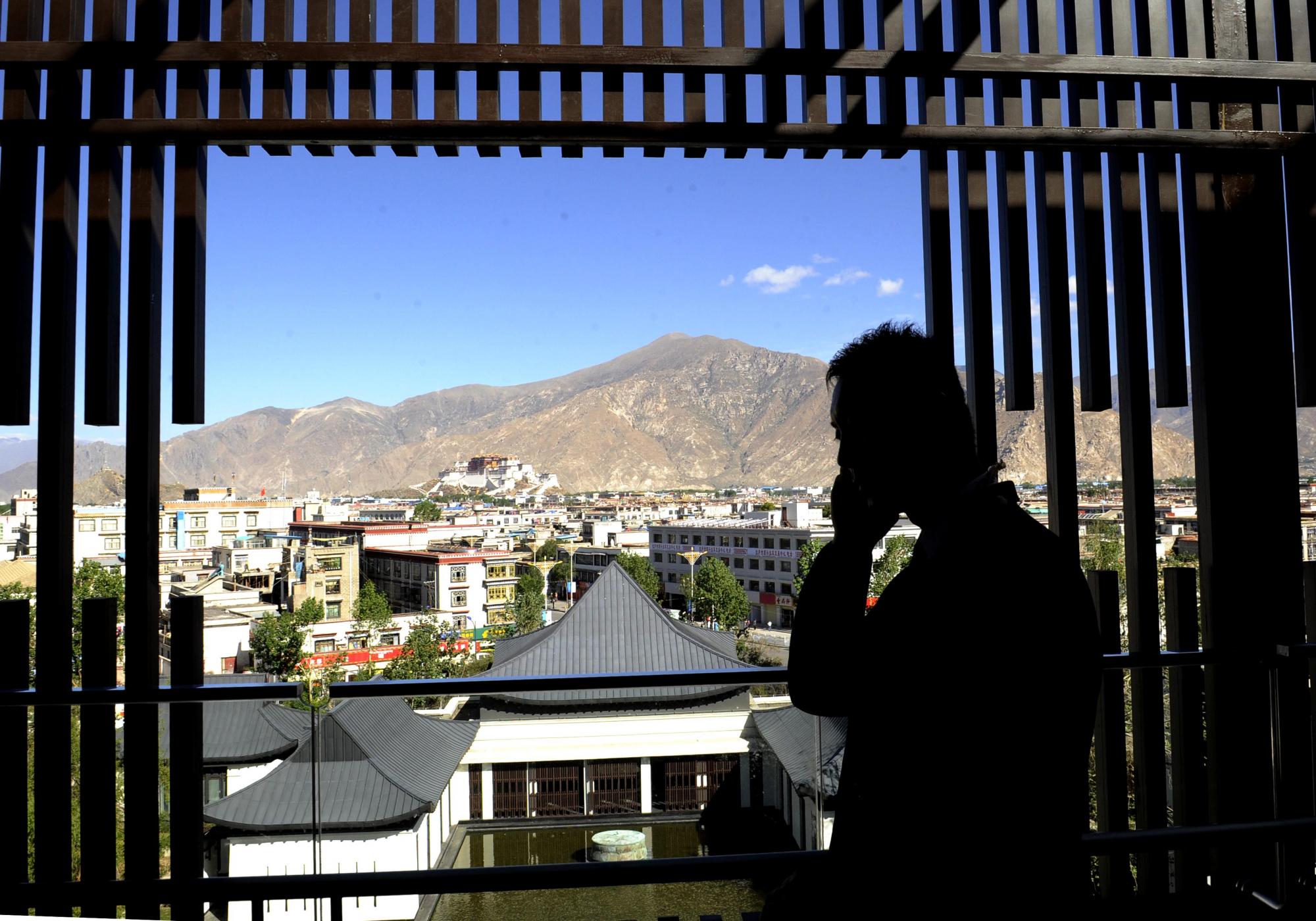 Tibet's first five-star hotel opens in Lhasa