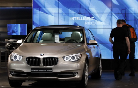 BMW Q2 profit soars as Chinese demand