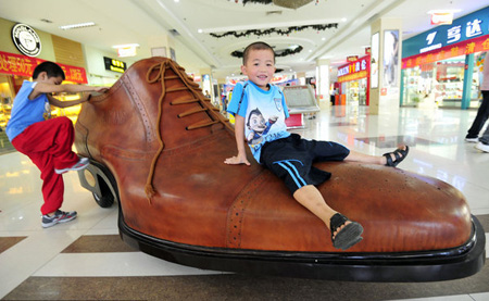 Giant shoe attracts eyeballs