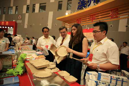 Yellow River Delta Economic Trade Fair held in Dongying