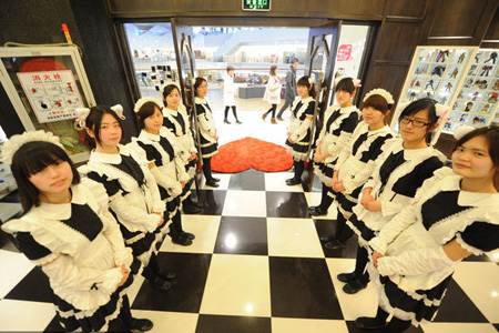 Maid-themed restaurant opens in Jiangsu