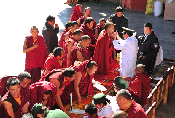 Military surgeon working in Tibet