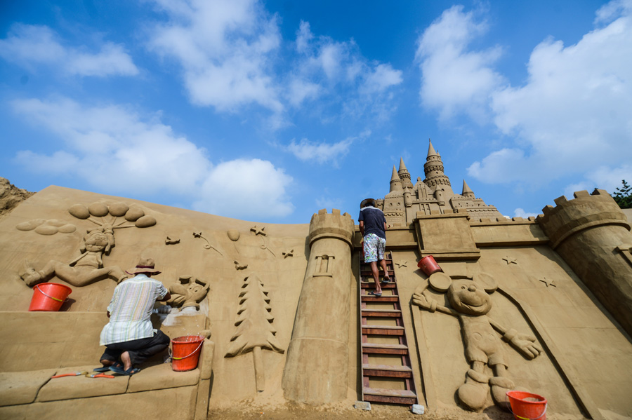 Sand sculptures in Zhejiang to welcome the upcoming G20 Summit