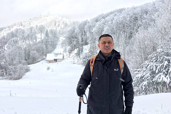 Xi's speech in Davos receives warm applause