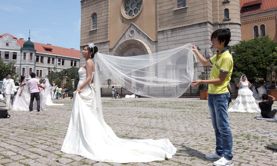 LVMH to add wedding photo firm to portfolio