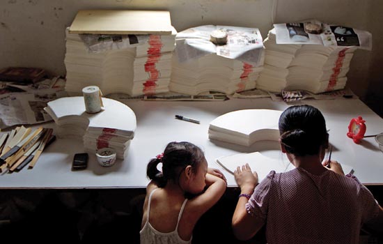 Wood fans maintains an ancient tradition