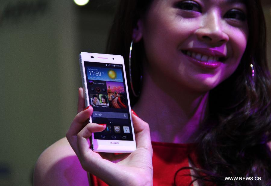 Huawei unveils thinnest smartphone Ascend P6