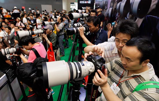 Canon eyes $10b sales in China