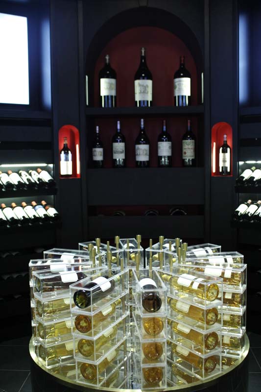 Bordeaux wine shop and bar opens in Beijing