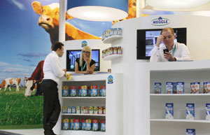 Shanghai Dairy Group seeks spin-off listing