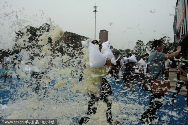 Pillow fight to relieve the stress of mortgage