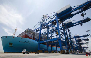 China surpasses Korean shipbuilding industry