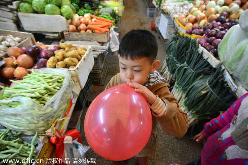 Children who live, study in agricultual markets